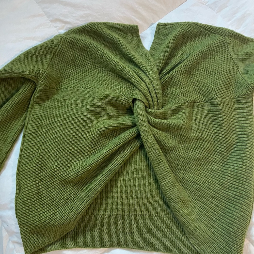 Beautiful Amour Vert Women's Sweater